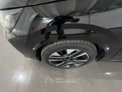 Peugeot 208 PEUGE 208 1.2 PURETECH ALLURE S&S 100CV 208 1.2 puretech Allure s&s 100cv Nero usata Roma