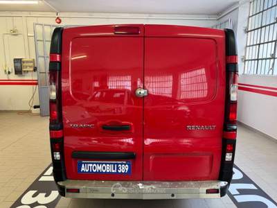 Renault Trafic T27 2.0 dCi 120CV PC-TN Furgone Ice Rosso usata Torino
