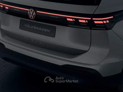 Volkswagen Tiguan VOLKS TIGUAN 1.5 ETSI R-LINE 150CV DSG Tiguan 1.5 etsi R-Line 150cv dsg Bianco usata Roma
