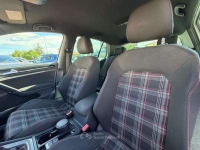 Volkswagen Golf 2.0 TSI DSG 5p. BlueMotion Technology Bianco usata San Donà di Piave