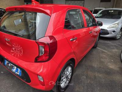 Kia Picanto 5 porte Urban Rosso usata Atripalda