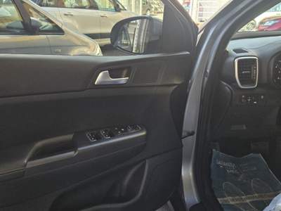 Kia Sportage 136 DCT7 2WD Mild Hybrid Black Edition Grigio usata Atripalda