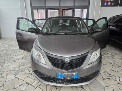 Lancia Ypsilon 5 porte S&S Platinum Grigio usata Atripalda