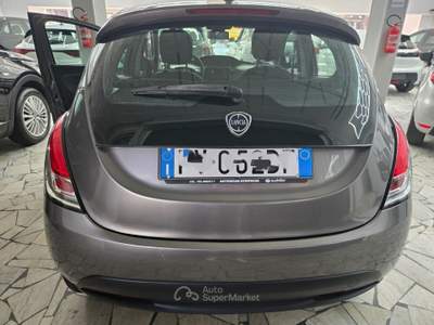Lancia Ypsilon 5 porte S&S Platinum Grigio usata Atripalda