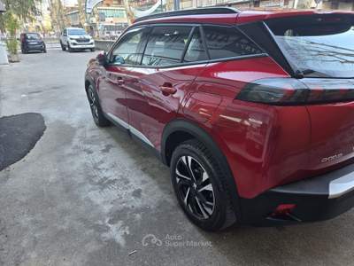 Peugeot 2008 S&S Active Rosso usata Atripalda