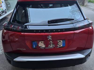 Peugeot 2008 S&S Active Rosso usata Atripalda