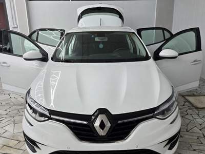 Renault Mégane Megane Mégane Blue dCi 115 CV EDC Techno Bianco usata Atripalda