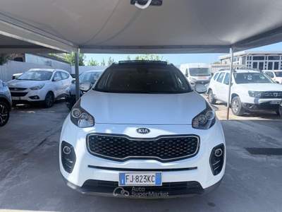 Kia Sportage 2WD Class Bianco usata Giugliano in Campania