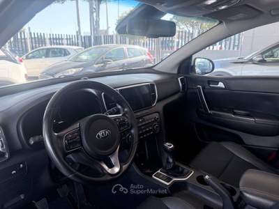 Kia Sportage 2WD Class Bianco usata Giugliano in Campania