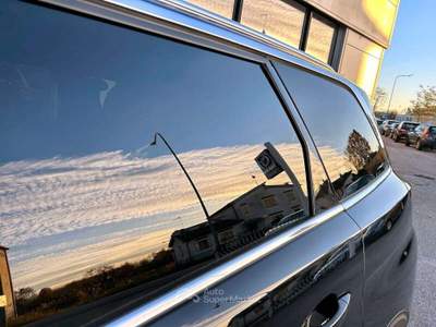 Peugeot 5008 GT PureTech Turbo 130 6mt 7 posti KM 0 Nero usata Bagnaria Arsa