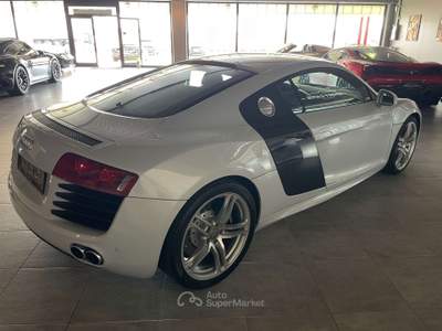 Audi R8 MANUALE 4.2 V8 Bianco usata Campo San Martino