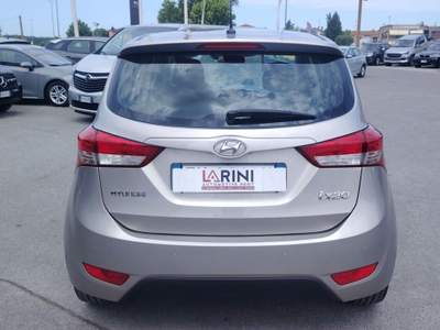 Hyundai ix20 XPossible - NEOPATENTATI Grigio usata Massarosa