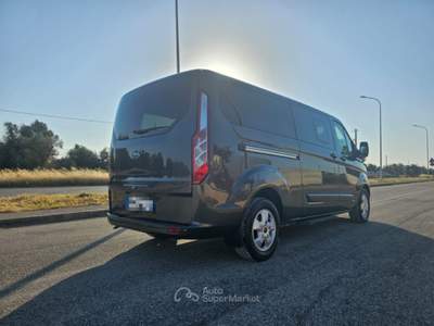 Ford Tourneo Custom 310 2.0 TDCi 170CV aut. Titanium 9 POSTI L2H1 Grigio usata Maruggio