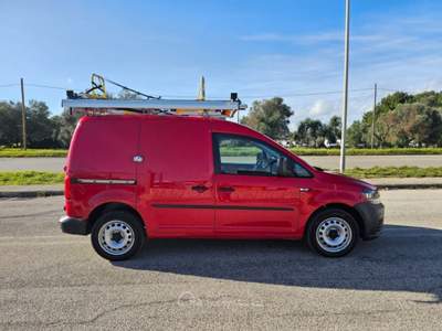Volkswagen Caddy 2.0 TDI 122 e6 CV 4Motion Van ALLESTITO OFFICINA Rosso usata Maruggio