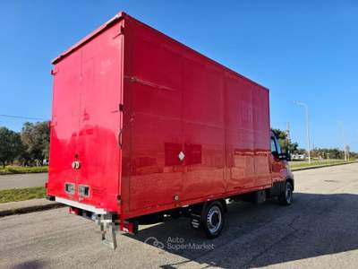 Iveco Daily 35S12 2.3 HPT 120CV CASSA 8 BANCALI Rosso usata Maruggio