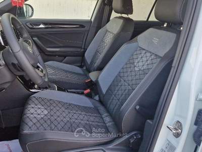 Volkswagen T-Roc 2.0 TDI SCR 150 CV DSG R-Line Plus Bianco usata Fossombrone