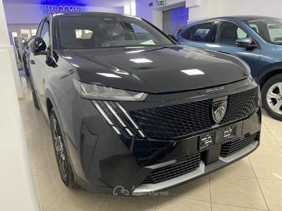 Peugeot 3008 ALLURE  Hybrid 145cv e-DCS6 usata Napoli