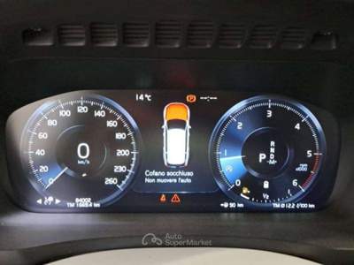 Volvo XC90 XC90 2.0 b5 DIESEL Inscription awd 4x4  7posti gea Argento usata Basiliano