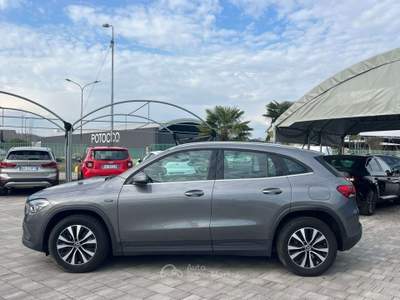 Mercedes-Benz GLA GLA e phev (eq-power) Business Extra auto GC723ZY Argento usata Basiliano