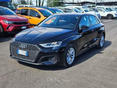 Audi A3 BERLINA 35 TFSI 150cv S TRONIC BUSINESS - GL727SW Nero usata Basiliano