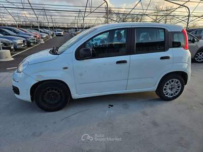 Fiat Panda 1.3 mjt 16v Easy Autovettura  95cv - FL101DM Bianco usata Basiliano