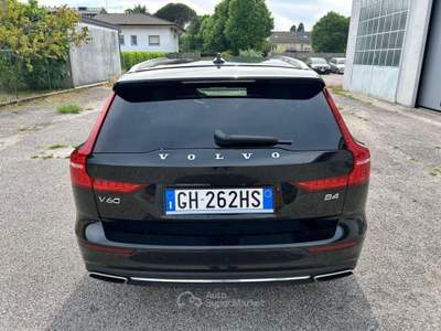 Volvo V60 V60 II 2019 2.0 b4 Inscription auto - GH262HS Nero usata Basiliano