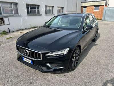 Volvo V60 V60 II 2019 2.0 b4 Inscription auto - GH262HS Nero usata Basiliano