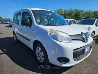Renault Kangoo 1.5 DCI BLUE Life 5 posti N1 - GC767JH Bianco usata Basiliano