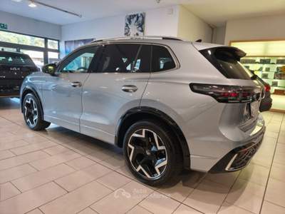 Volkswagen Tiguan 2.0 TDI 150 CV DSG R-Line Plus Argento usata Firenze