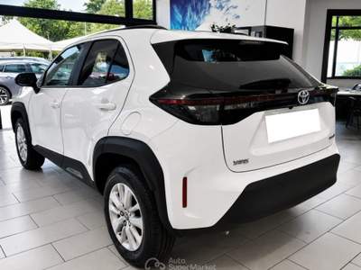Toyota Yaris Cross 1.5 Full Hybrid 115 Cv E-CVT Lounge Telecamera Bianco usata Firenze