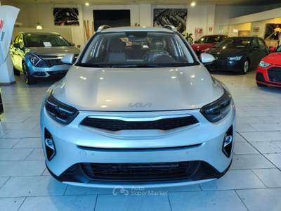 Kia Stonic 1.0 TGDI 100 CV 7 Anni Garanzia Giallo usata Firenze