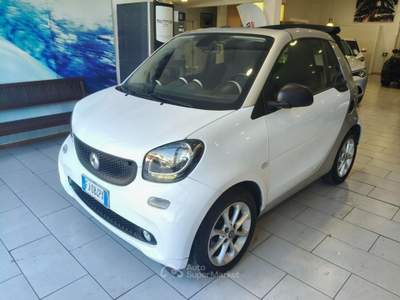 Smart ForTwo 70 1.0 twinamic cabrio Ok Neopatentati C.Vendita Bianco usata Firenze