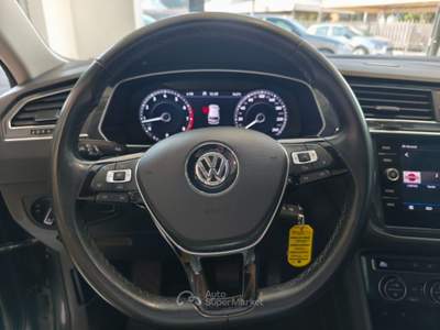 Volkswagen Tiguan 1.4 TSI 150 CV DSG Style Alcantara Virtual Cockpit Grigio usata Firenze