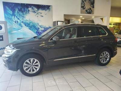 Volkswagen Tiguan 2.0 TDI Automatic DSG 150 CV Life 24 Mesi Garanzia Grigio usata Firenze