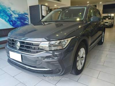 Volkswagen Tiguan 2.0 TDI Automatic DSG 150 CV Life 24 Mesi Garanzia Grigio usata Firenze