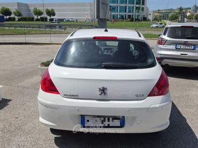 Peugeot 308 1.6 HDi 90CV 5p. Bianco usata Recanati