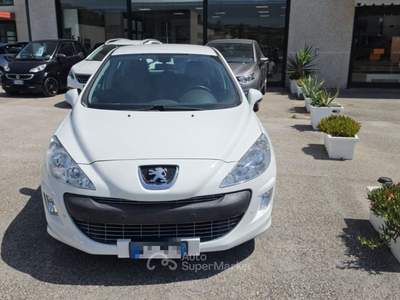 Peugeot 308 1.6 HDi 90CV 5p. Bianco usata Recanati