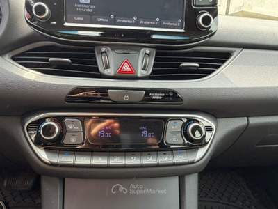 Hyundai i30 Fastback 1.4 T-GDI DCT Style Automatica Grigio usata Oderzo