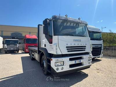 Iveco Daily STRALIS 450 E5 PIANALE FISSO Bianco usata Pontecagnano Faiano