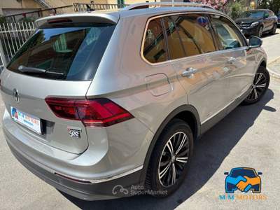 Volkswagen Tiguan 2.0 tsi Advanced 4motion 180cv dsg Grigio usata Bologna