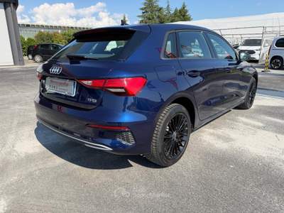 Audi A3 MHEV SPB Sportback s-tronic Business Advanced Blu/Azzurro usata Caerano di San Marco