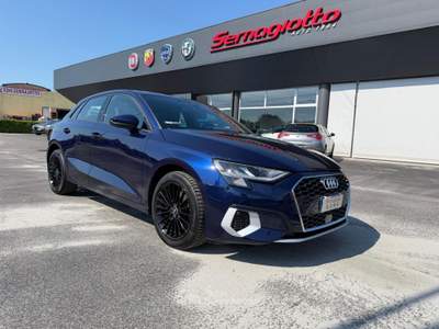 Audi A3 MHEV SPB Sportback s-tronic Business Advanced Blu/Azzurro usata Caerano di San Marco