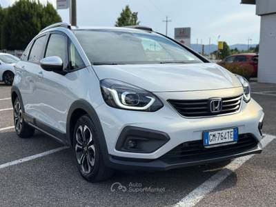 Honda Jazz 1.5 Hev Crosstar eCVT Executive Bianco usata Massarosa