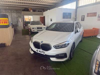 BMW Serie 1 118d BMW 118D ACTIVE BUSINESS Grigio usata Ponsacco