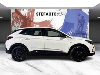 Opel Grandland I 2022 -  1.2 GS s&s 130cv Bianco usata Bologna