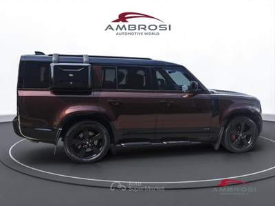 Land Rover Defender 130 3.0d i6 mhev X awd 300cv auto 8p.ti Lilla usata Corciano
