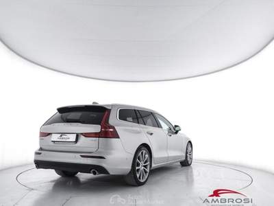 Volvo V60 D4 Geartronic Business Plus - PER OPERATORI DEL SE Argento usata Corciano