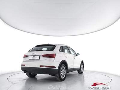 Audi Q3 35 2.0 tdi Business s-tronic - PER OPERATORI DEL S Bianco usata Corciano