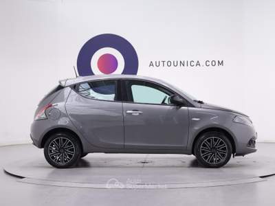 Lancia Ypsilon 1.0 FIREFLY 5 PORTE S&S HYBRID ECOCHIC SILVER Grigio usata Brescia