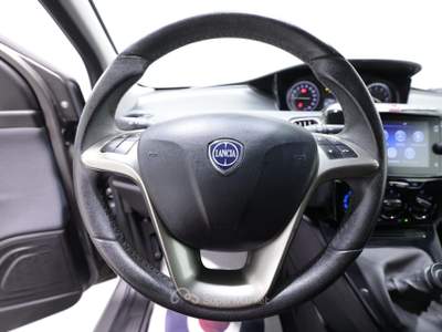 Lancia Ypsilon 1.0 FIREFLY 5 PORTE S&S HYBRID ECOCHIC SILVER Grigio usata Brescia